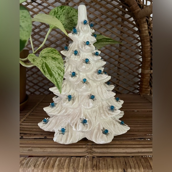 Vintage Ceramic Christmas Tree - Picture 14 of 14